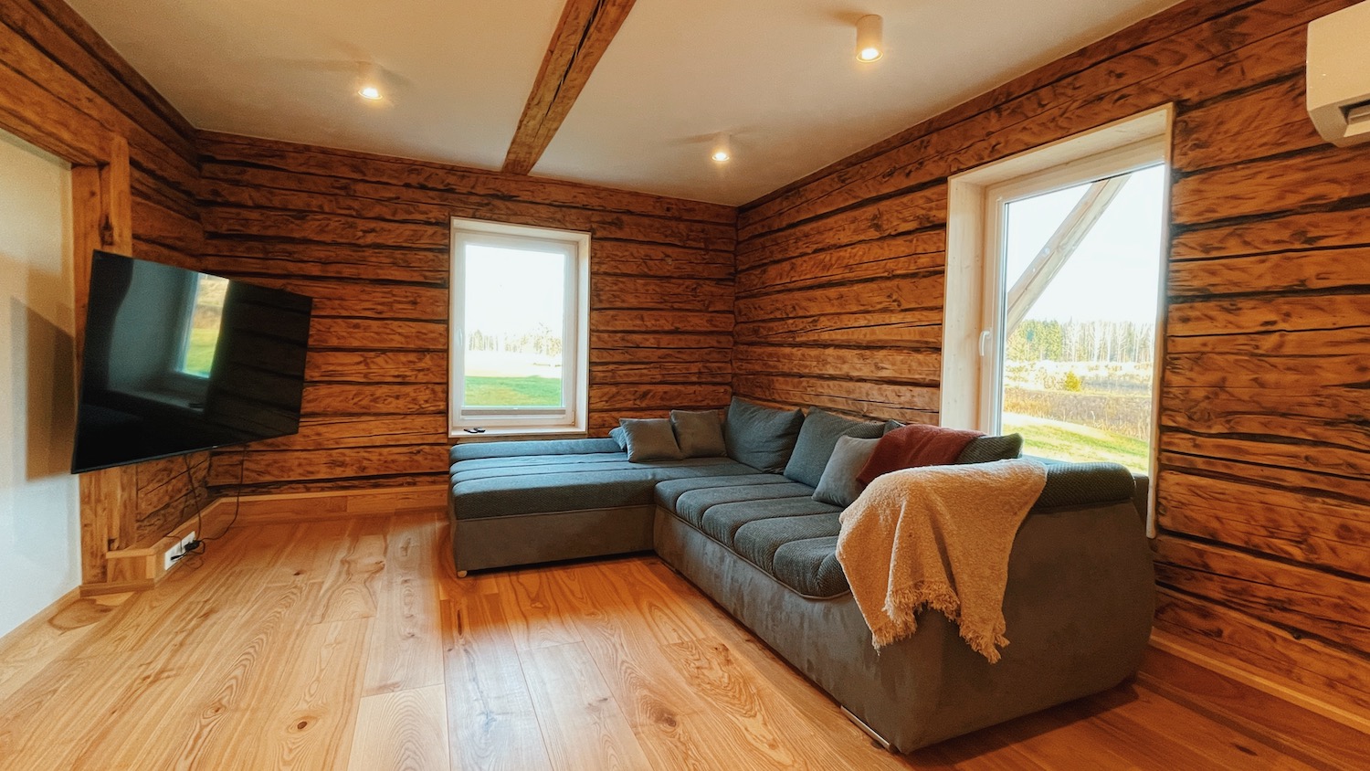 Best Estonian holiday homes in Estonia with a sauna, Pihlaka hunting cabin, Eesti Paigad